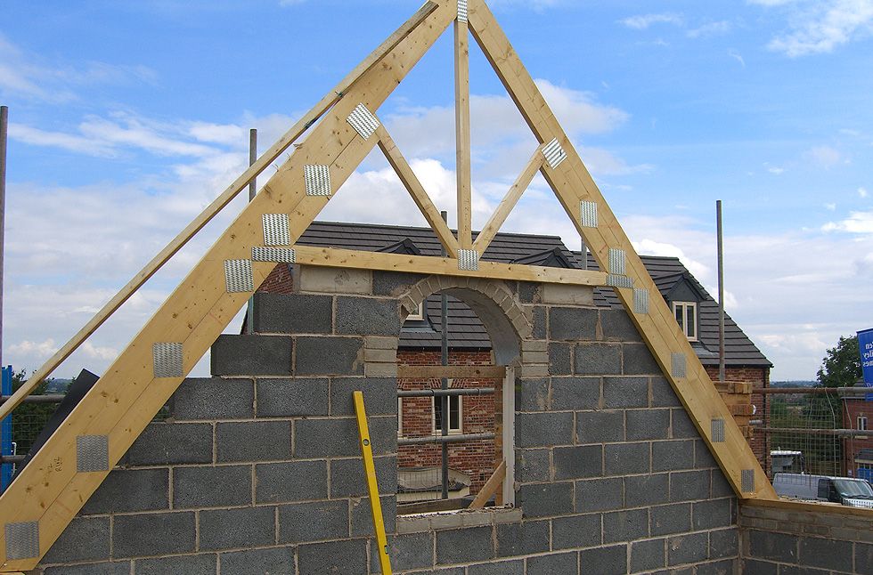 What are the types of roof truss and what are the uses for each type_ - Roofing Superstore Help & Advice
